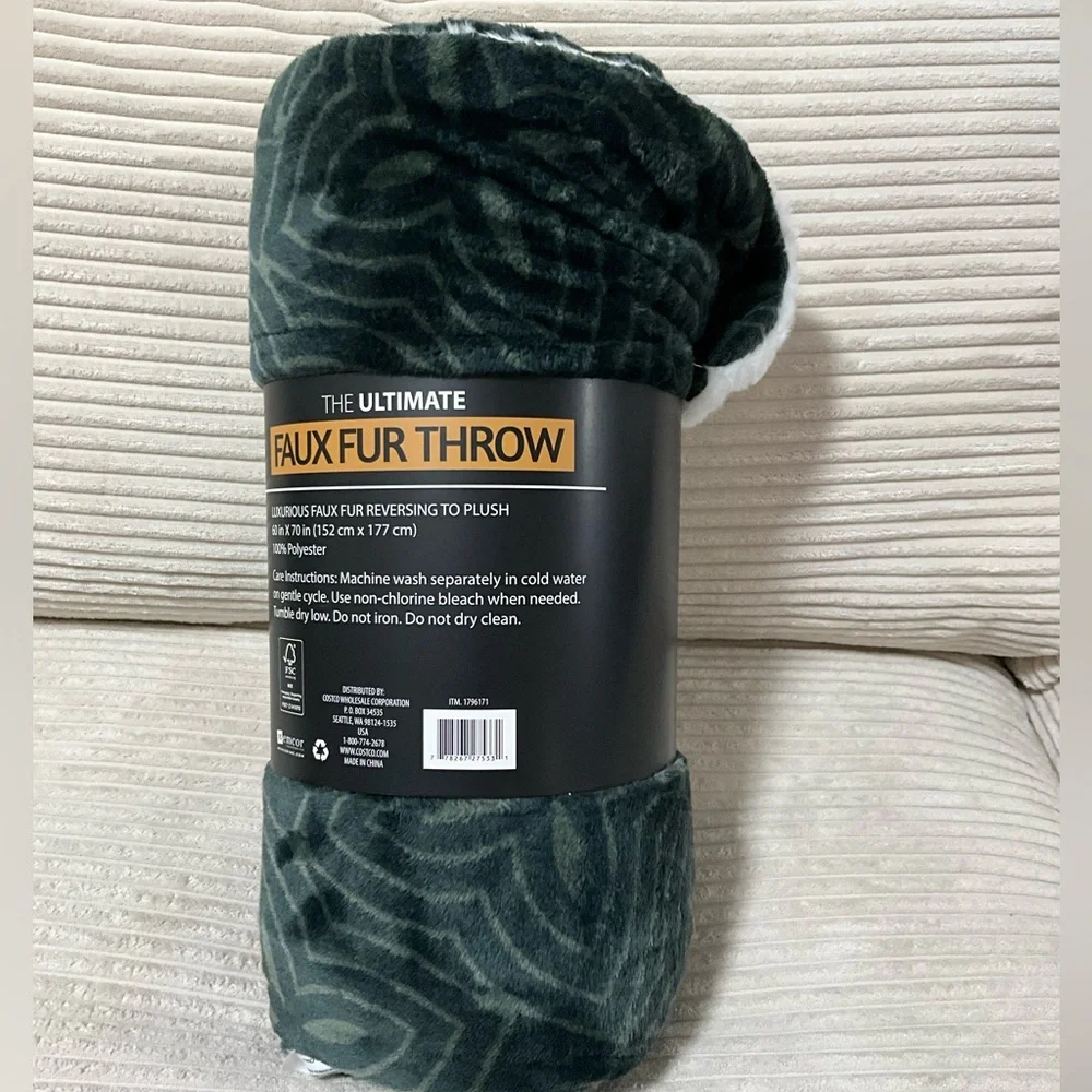 Luxurious Faux Fur Throw Blanket - Green - Picture 2 of 9